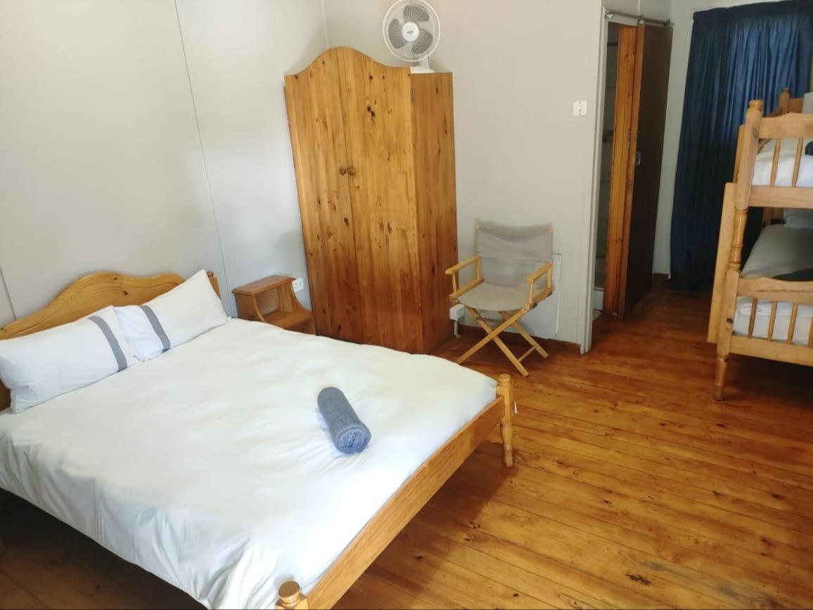 Blue Mountain Farm Lodge, Cabins & Cottages Swellendam Chambre photo
